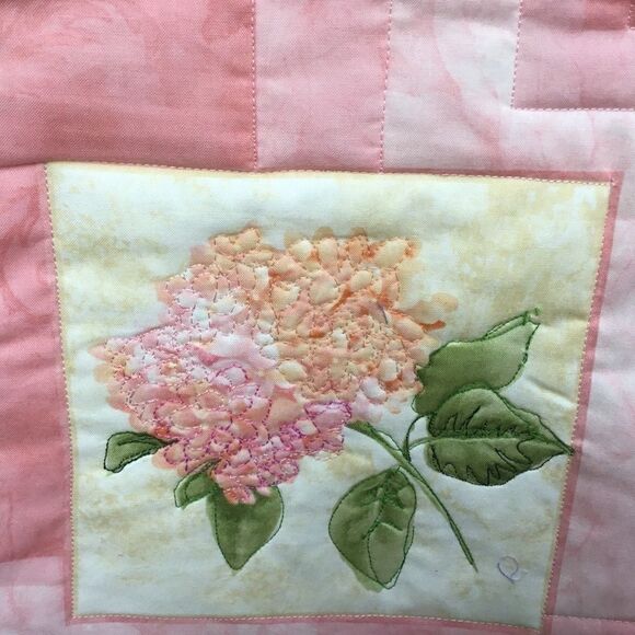 NWT Hand Crafted Quilted Wall Hanging/Runner - Picture 3 of 12